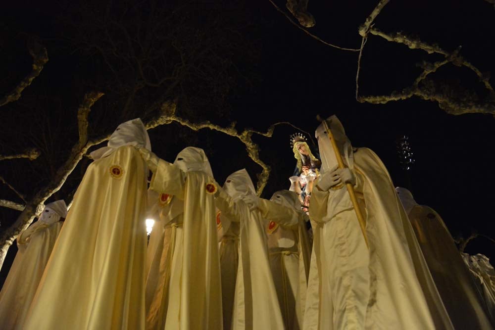 Fotos: Procesión de la Virgen de las Angustias