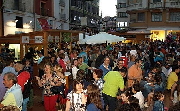 Los hosteleros pagarán por las casetas de la Feria de Tapas