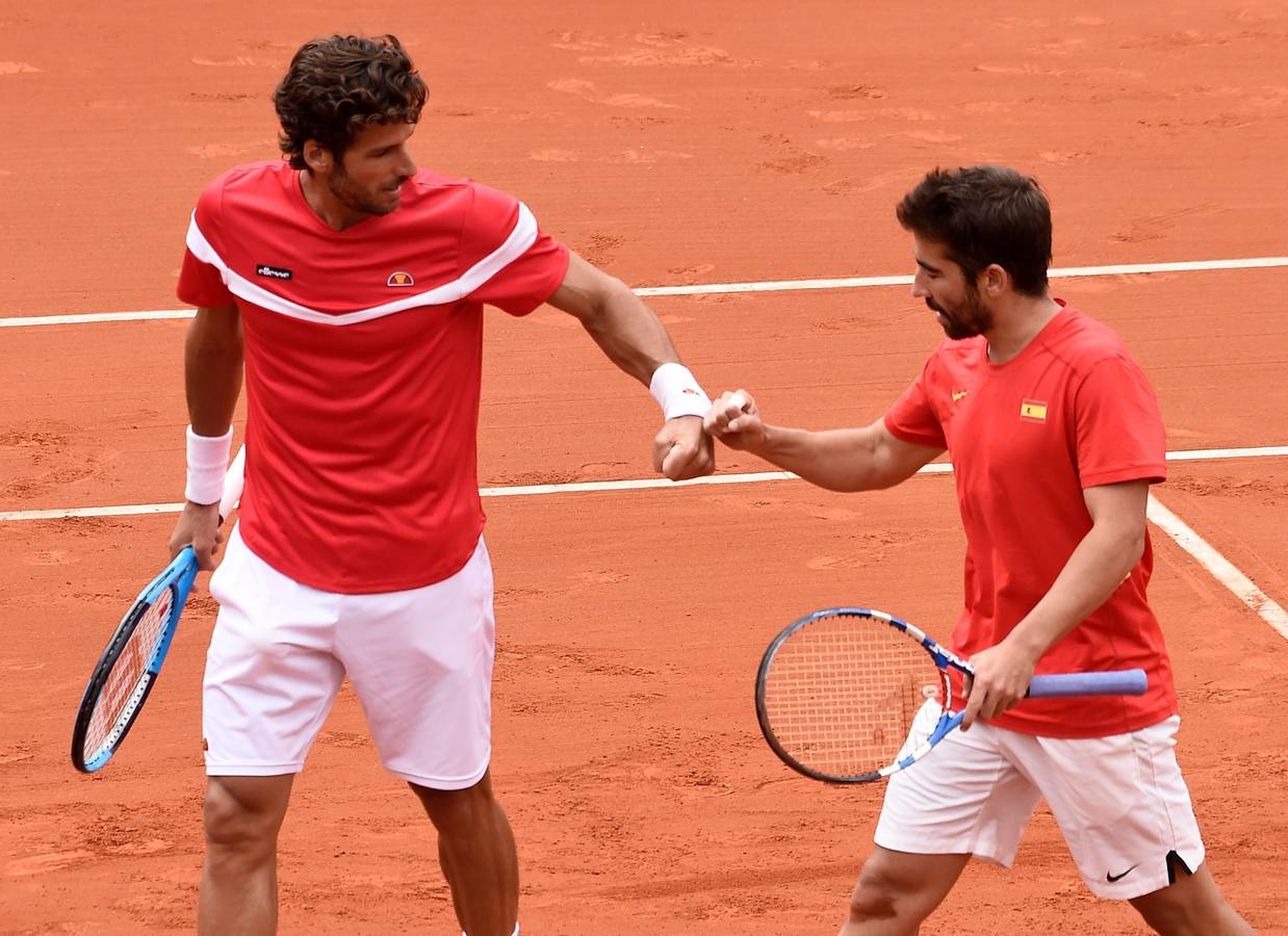 El punto de dobles lo han disputado Feliciano López y Marc López, por parte de España y Jan-Lennard Struff y Tim Puetz, por Alemania. 