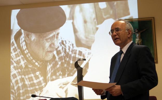 Francisco Blanco, vicepresidente de la Fundación Venancio Blanco, e hijo del escultor