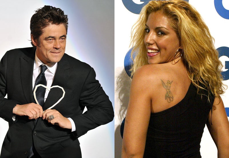 La cantante Rebeca, cuyo nombre completo es Rebeca Pous del Toro, es prima del actor Benicio del Toro por parte de su madre.