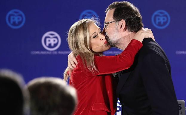 Mariano Rajoy y Cristina Cifuentes.