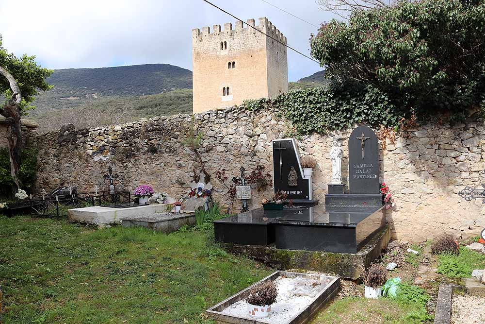 Fotos: Entrega de los restos de cuatro represaliados en Valdenoceda