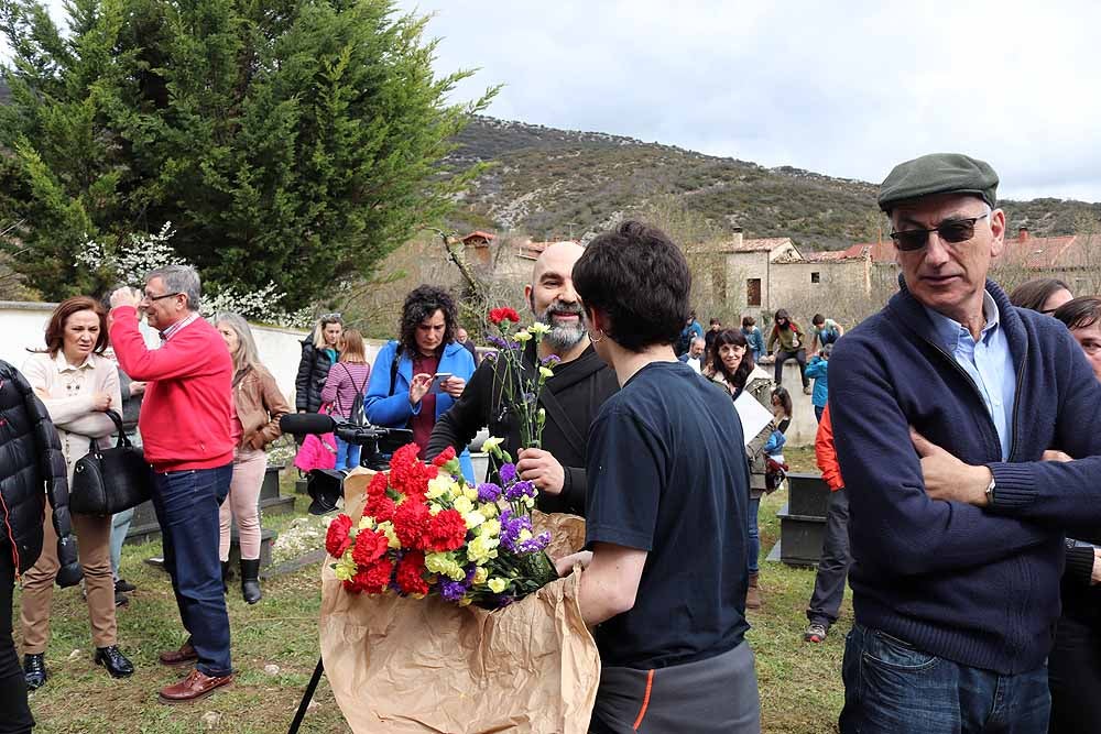 Fotos: Entrega de los restos de cuatro represaliados en Valdenoceda