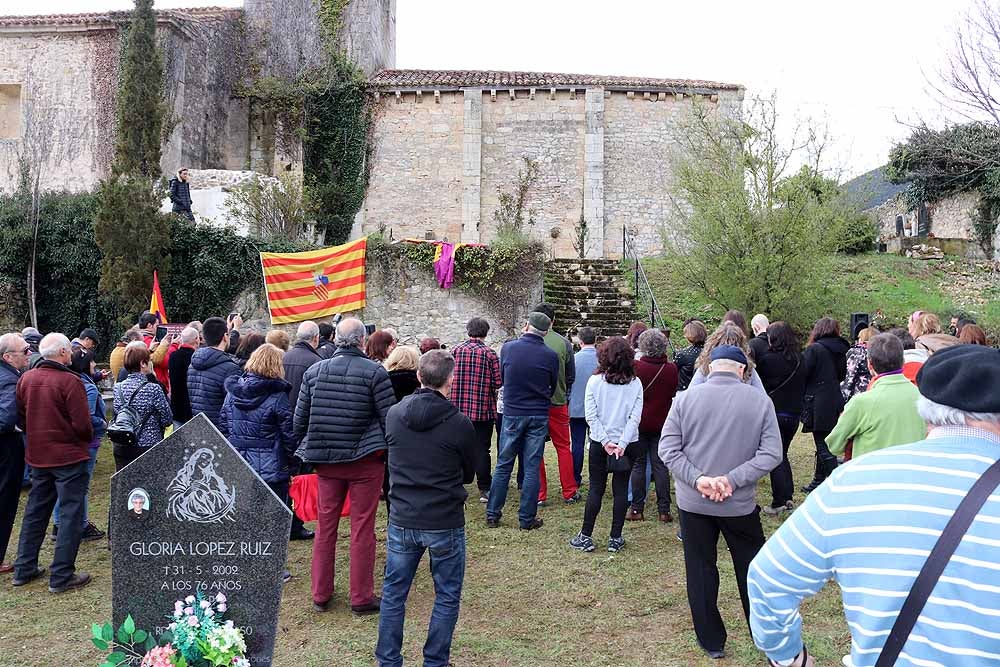 Fotos: Entrega de los restos de cuatro represaliados en Valdenoceda