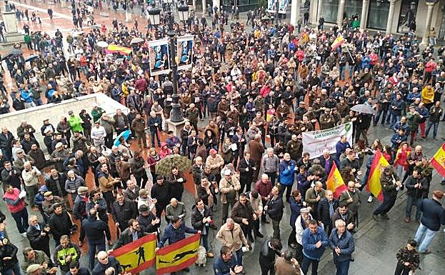 Concentración de cazadores el Valladolid. 