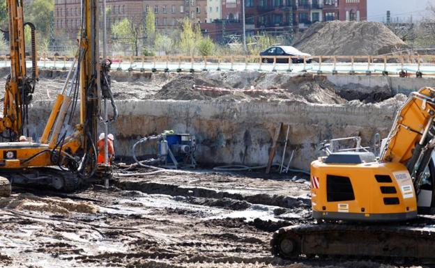 Obra paralizada cerca de la estación central de trenes de Berlín. 