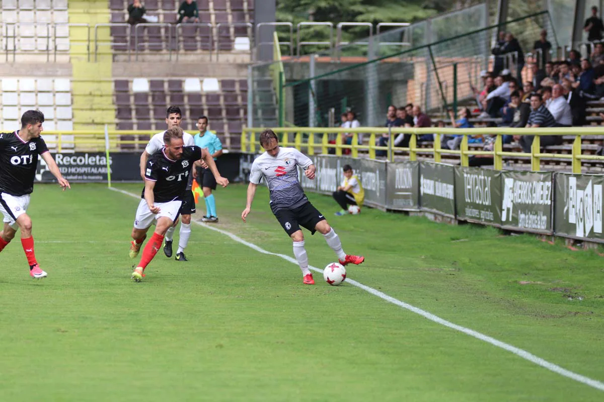 Una selección de las mejores imágenes de la victoria del Burgos CF frente al CD Vitoria.