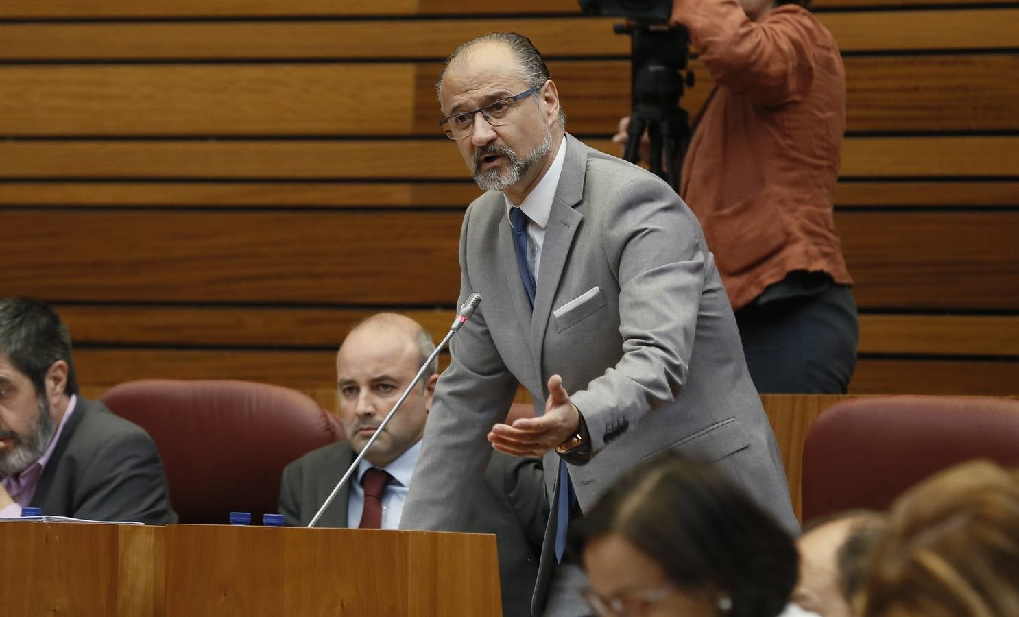 Fotos: Pleno en las Cortes de Castilla y León