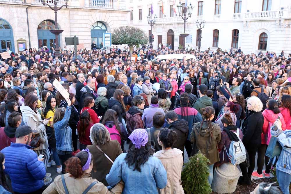 Fotos: Manifestación en Burgos contra la sentencia de &#039;La Manada&#039;