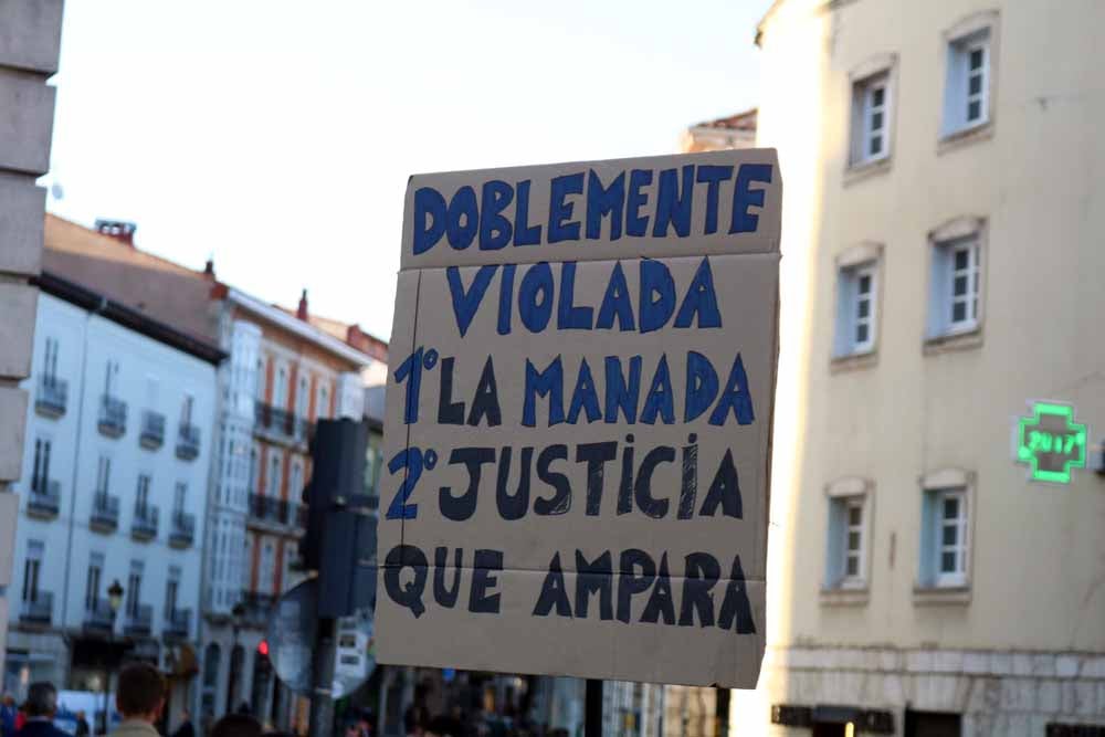 Fotos: Manifestación en Burgos contra la sentencia de &#039;La Manada&#039;