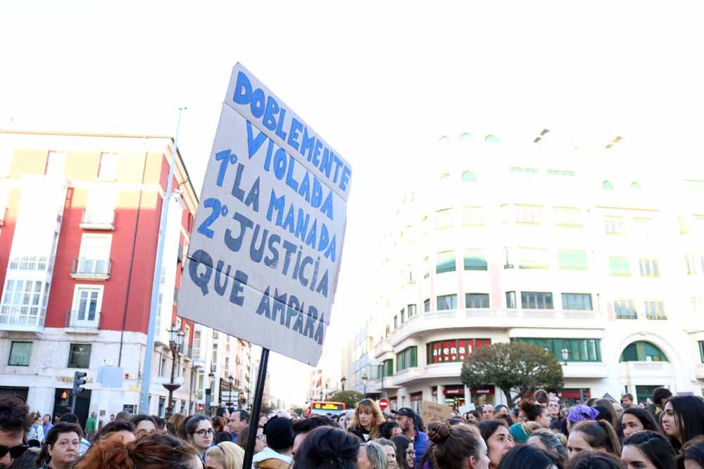 Fotos: Manifestación en Burgos contra la sentencia de &#039;La Manada&#039;