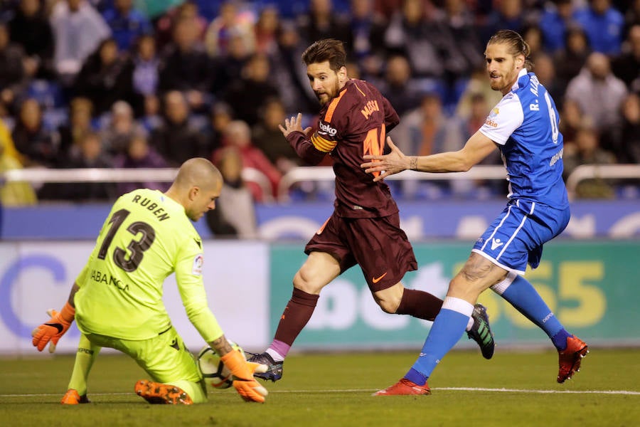 Riazor asiste a la más que probable fiesta de campeón de Liga del Barcelona, que de ganar al Deportivo se aseguraría el entorchado nacional.