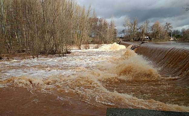 El Arlanza ha sufrido varios episodios de crecidas este año, el último en el mes de abril