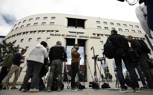 Vista del Palacio de Justicia de Pamplona, horas antes de conocerse la sentencia de La Manada.