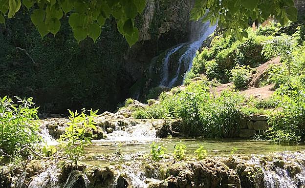 Cascada de Orbaneja del Castillo