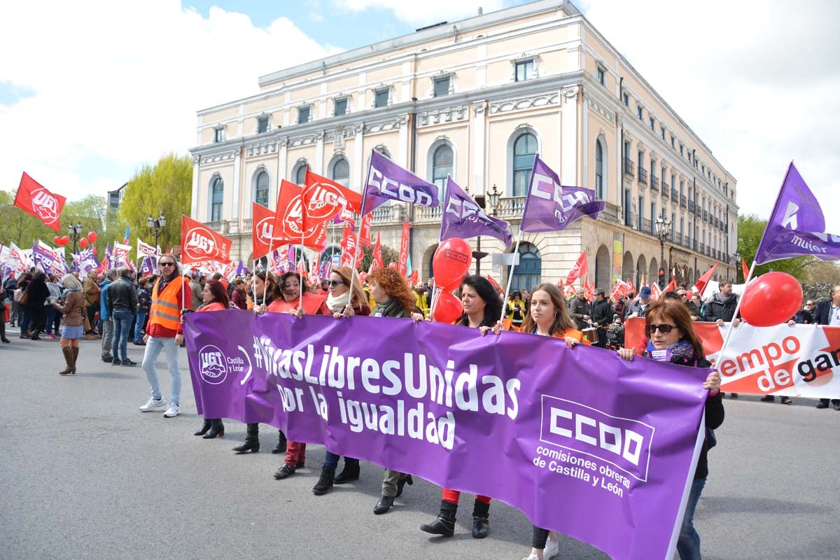 Alrededor de 1.500 personas secundan la movilización convocada por los sindicatos mayoritarios.