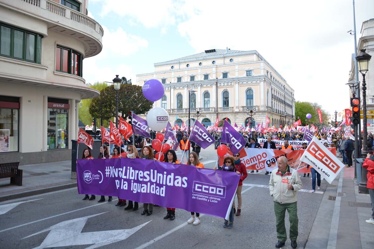 Alrededor de 1.500 personas secundan la movilización convocada por los sindicatos mayoritarios.