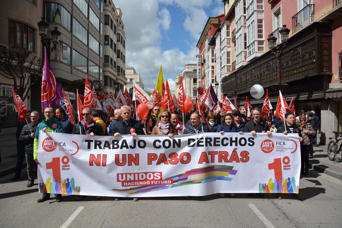 Alrededor de 1.500 personas secundan la movilización convocada por los sindicatos mayoritarios.