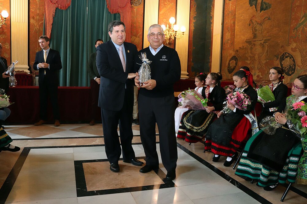 Fotos: Proclamación conjunta de las reinas y reyes de las peñas