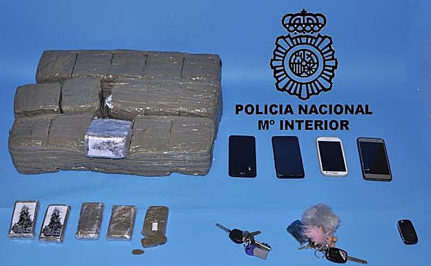 Se han intervenido más de 16 kilos de hachís.