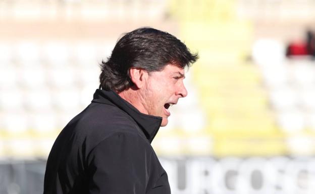 Alejandro Menéndez, técnico del Burgos CF.