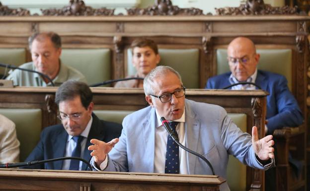 Martínez Bermejo, durante un pleno del Ayuntamiento de Valladolid. 