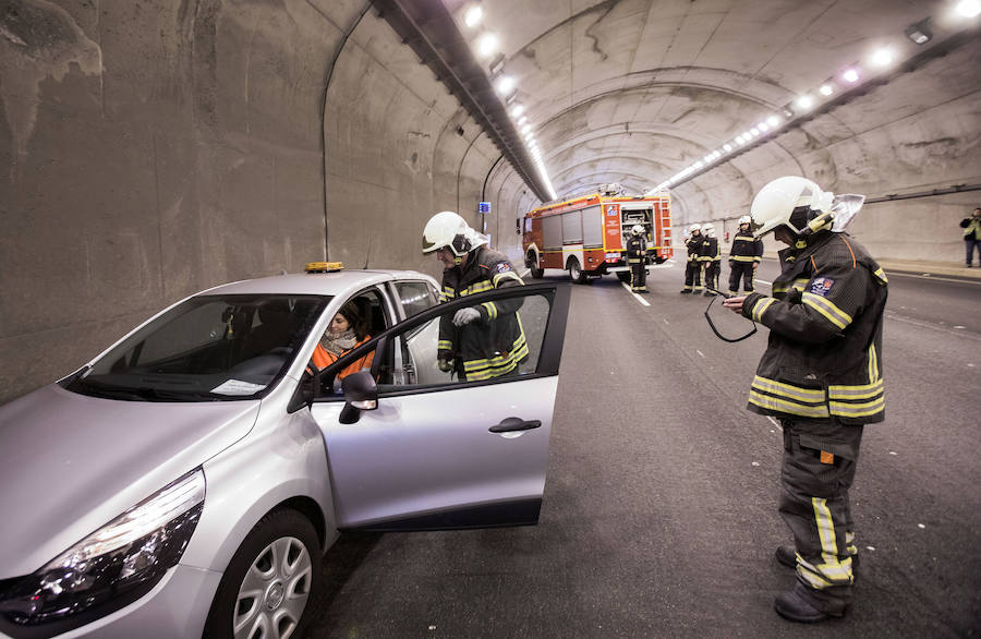 Fotos: Simulacro de accidente en el túnel de Peña María