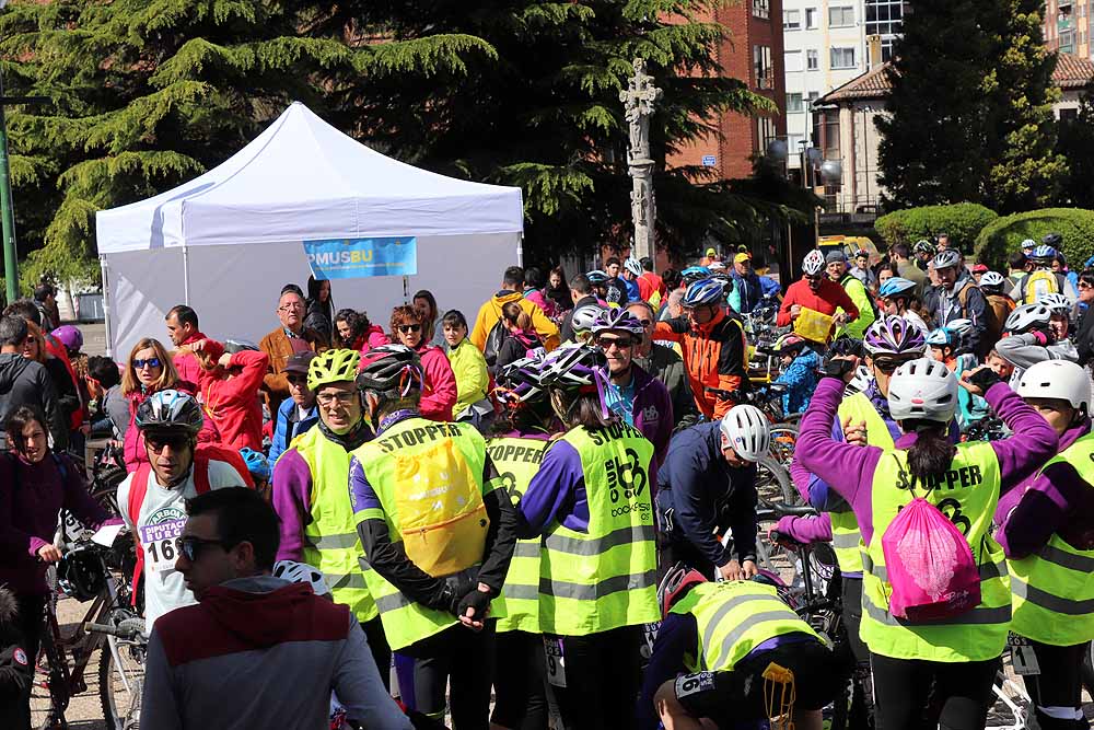 10.000 burgaleses han participado esta jornada de domingo en el Día de la Bici, una iniciativa de Proyecto Hombre, para promocionar el deporte y los estilos de vida saludables