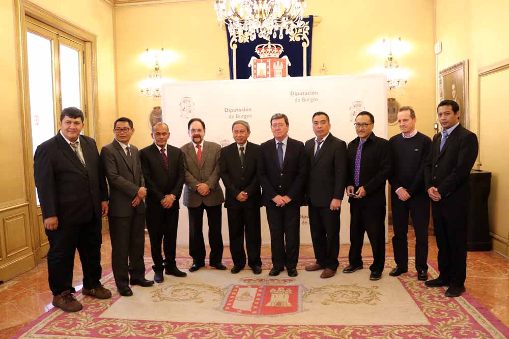 Fotos: Visita de la delegación de Java Oriental a Burgos en imágenes