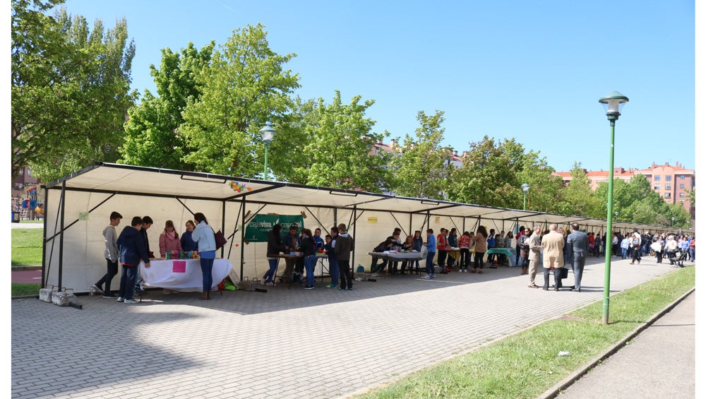 Fotos: En imágenes la 12º Feria Pequeños Emprendedores