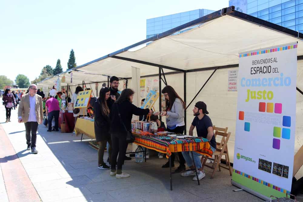 Fotos: En imágenes la Feria del Comercio Justo