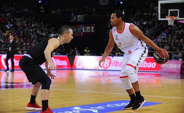 Corey Fisher firmó una gran actuación en el partido de la primera vuelta.