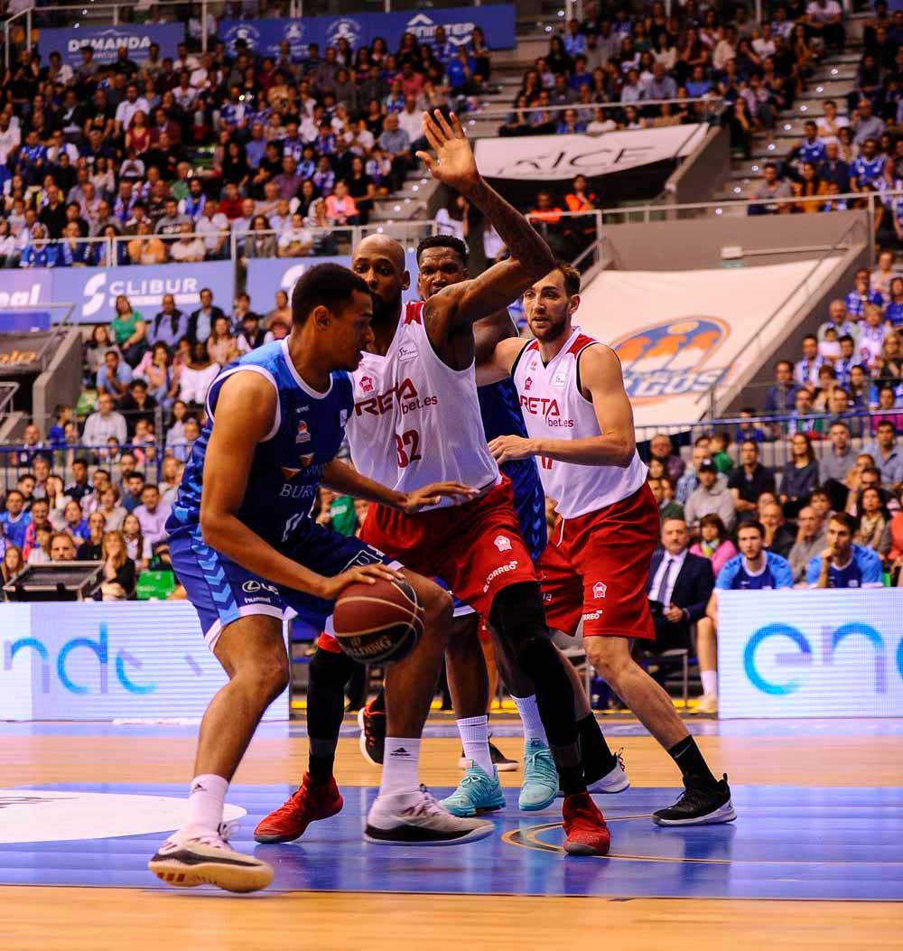 Fotos: Las mejores imágenes del San Pablo RETAbet Bilbao Basket