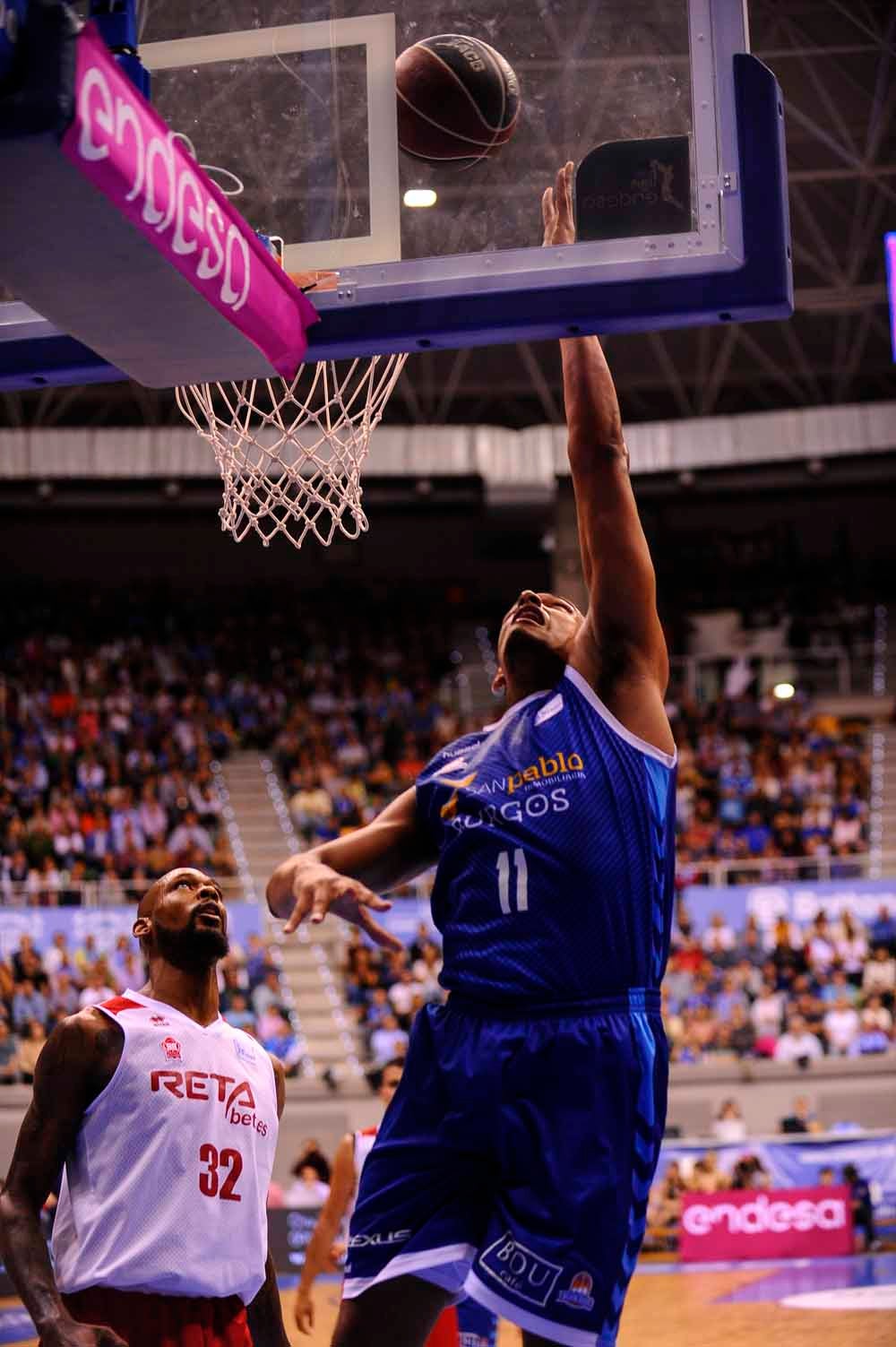 Fotos: Las mejores imágenes del San Pablo RETAbet Bilbao Basket