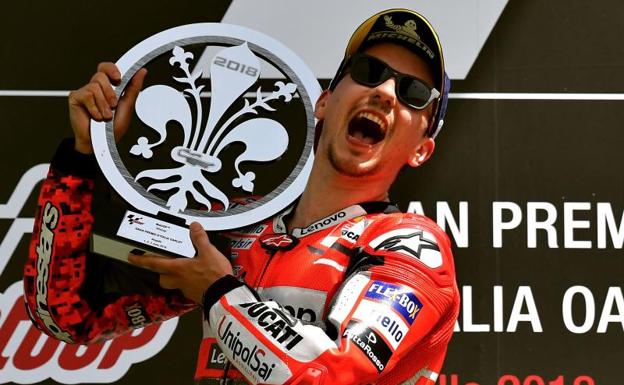 Jorge Lorenzo, en el podio.