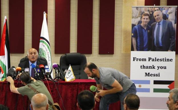 El presidente de la Federación Palestina de Fútbol, Jibril Rajoub. 