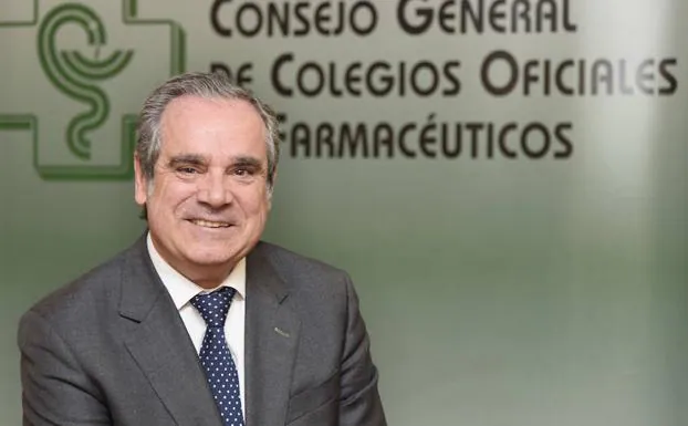 Jesús Aguilar, presidente del Consejo General de Colegios Oficiales de Farmaceúticos