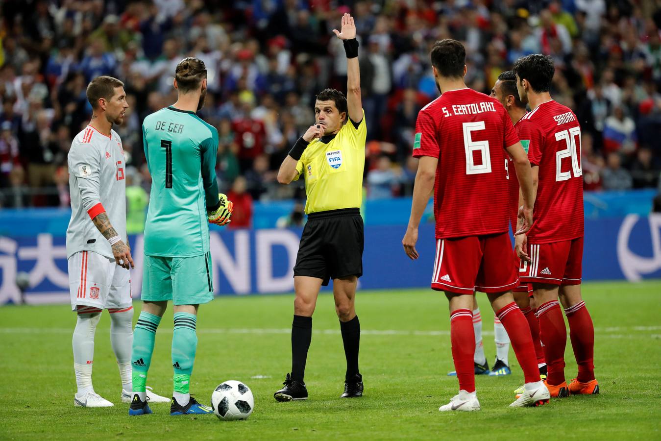 Fotos: Gol anulado a Irán ante España