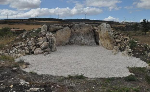 Estado actual del dolmen de El Pendón, en Reinoso.