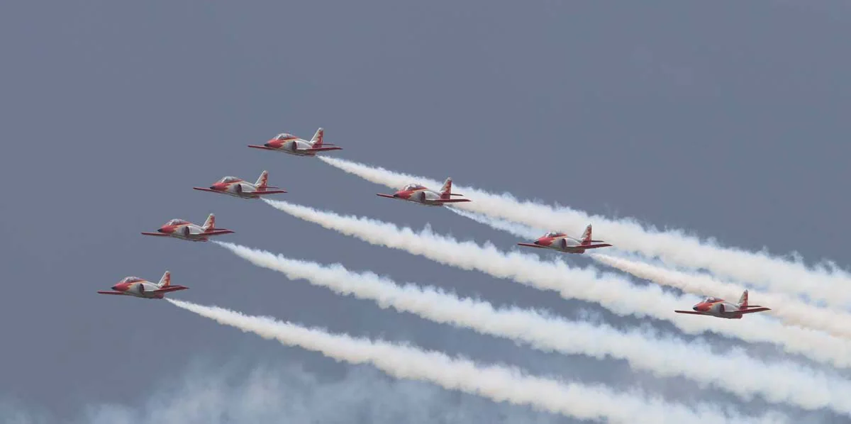 Fotos: Exhibición de la Patrulla Águila en Burgos