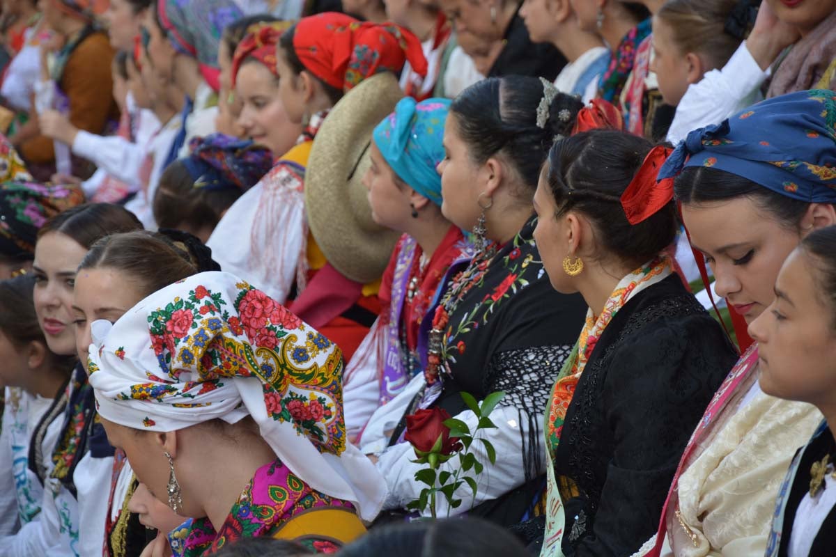 Fotos: Cabalgata de las fiestas de San Pedro y San Pablo