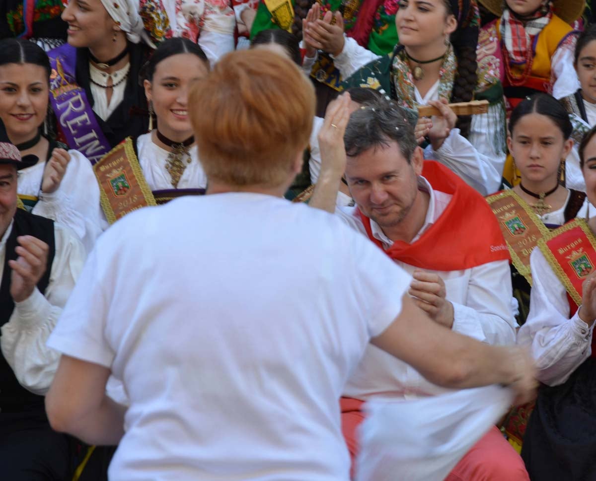 Fotos: Cabalgata de las fiestas de San Pedro y San Pablo