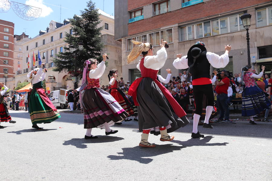 Fotos: Cabalgata de las fiestas de San Pedro y San Pablo