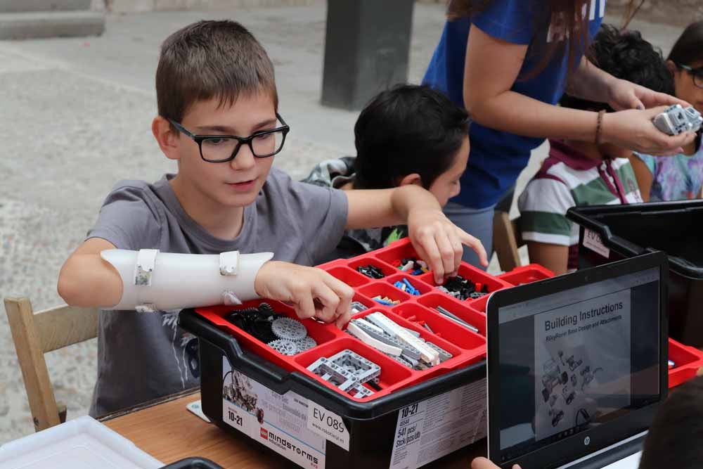 Fotos: Así han trabajado los niños en los talleres de Robotix