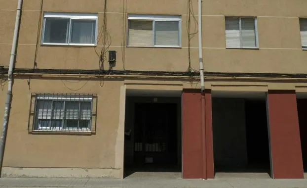 Edificio donde sucedió el disparo del menor, en Huerta del Rey. 