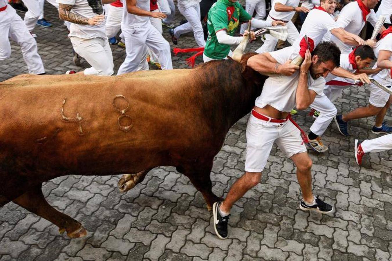 La carrera ha sido la más rápida de las fiestas con 2 minutos y 12 segundos de duración y siete heridos, todos por contusiones