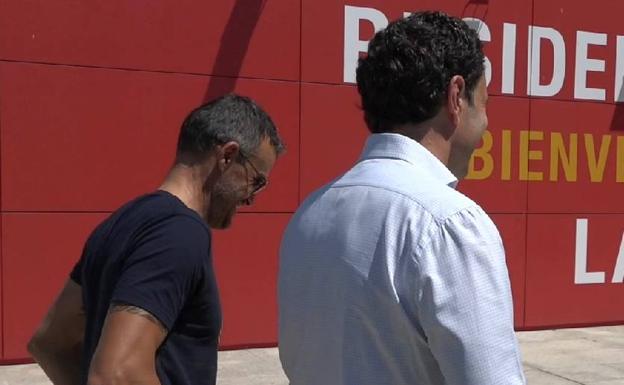 Luis Enrique, junto a José Francisco Molina. 