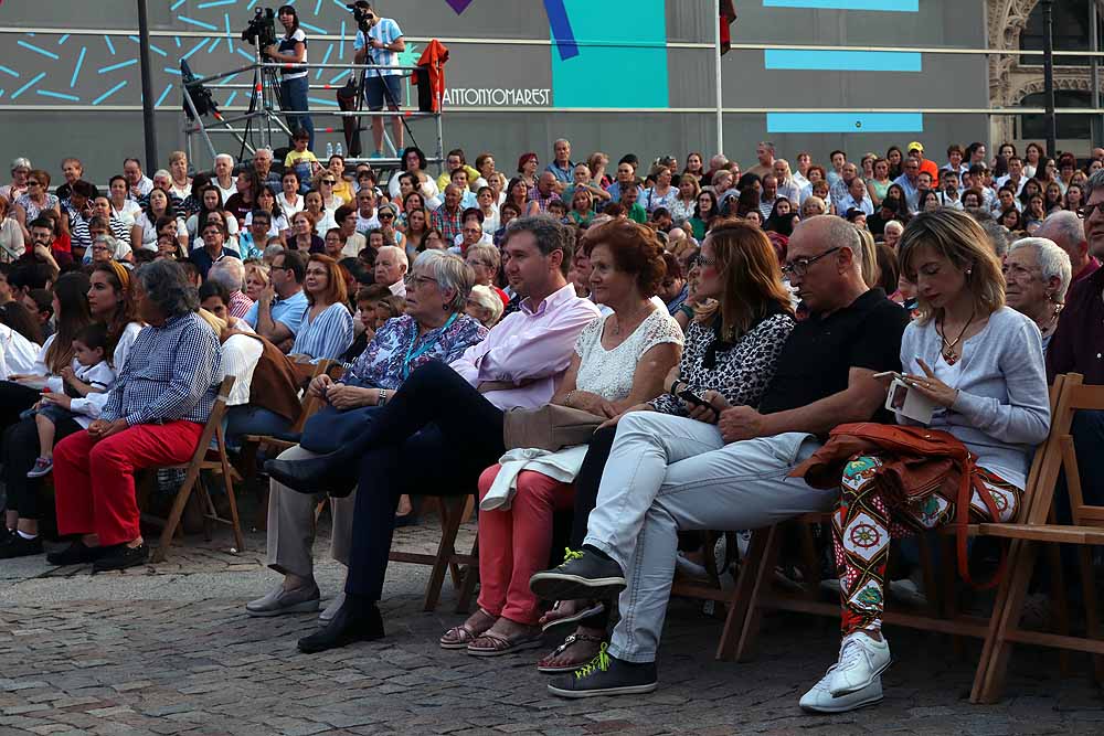 Fotos: El último paso del folclore eterno