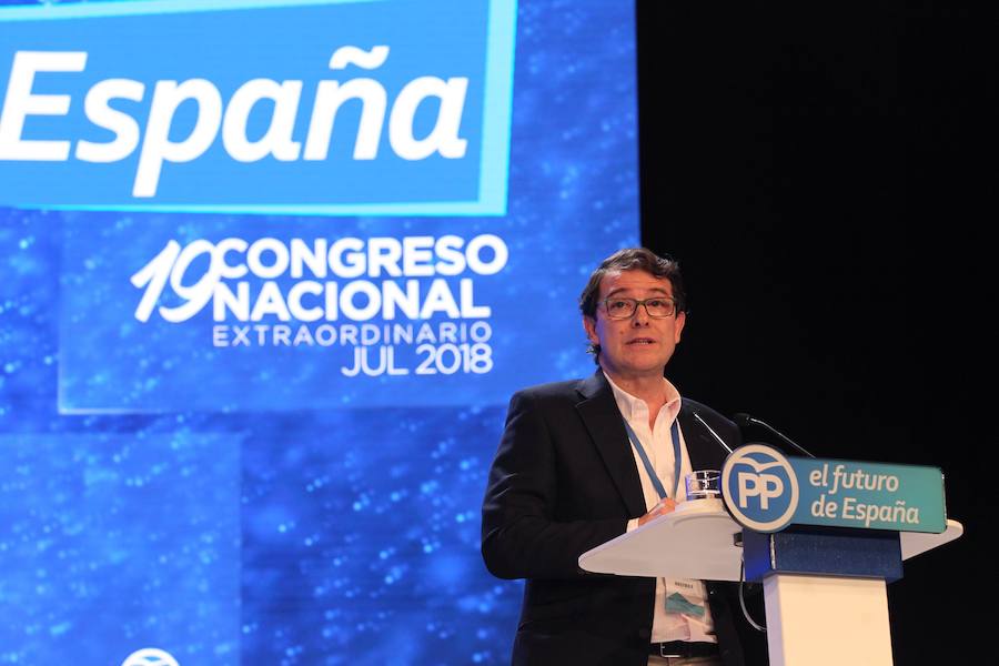 El presidente del PP de Castilla y León, Alfonso Fernández Mañueco, durante su intervención en la inaugración del Congreso extraordinario del partido